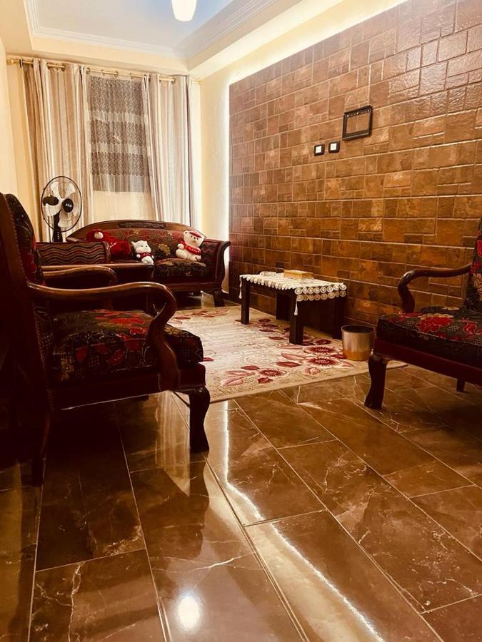Momen Pyramids Inn Kafrat al Jabal Bagian luar foto