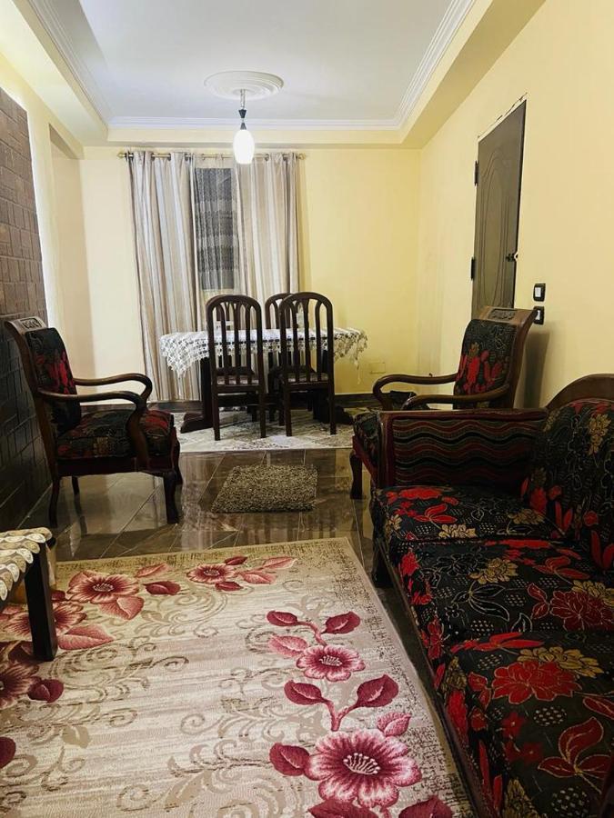 Momen Pyramids Inn Kafrat al Jabal Bagian luar foto
