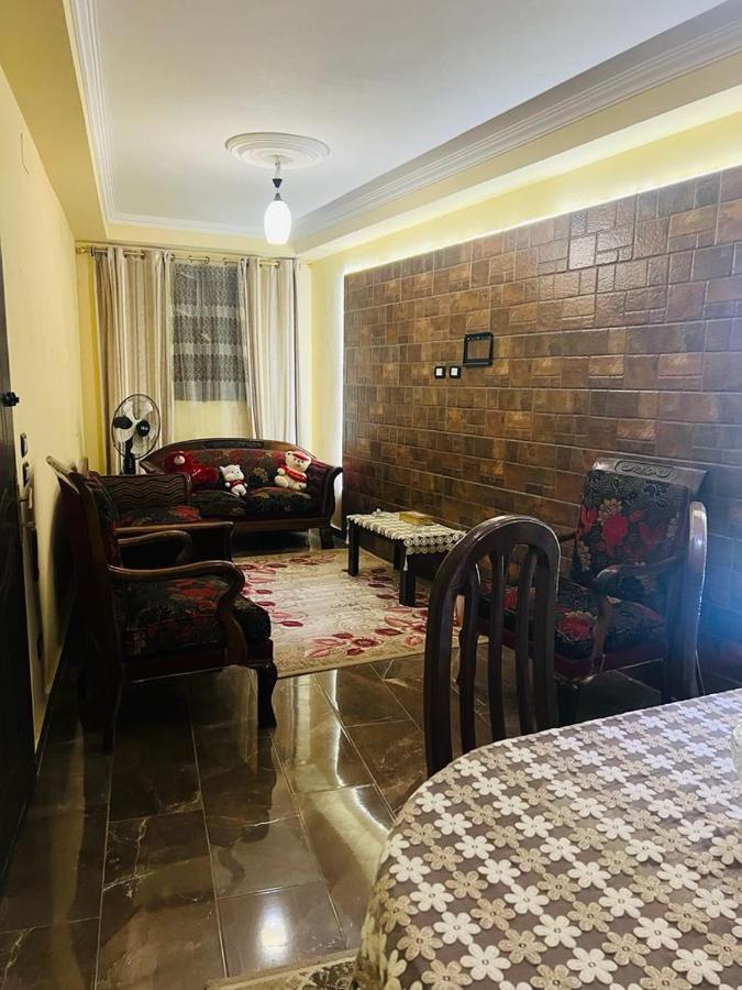 Momen Pyramids Inn Kafrat al Jabal Bagian luar foto