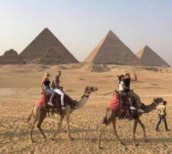 Momen Pyramids Inn Kafrat al Jabal Bagian luar foto