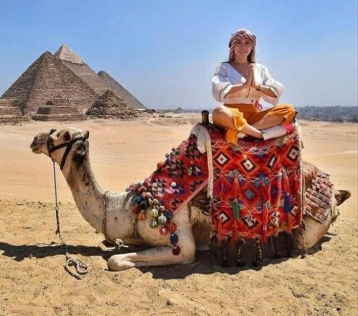 Momen Pyramids Inn Kafrat al Jabal Bagian luar foto